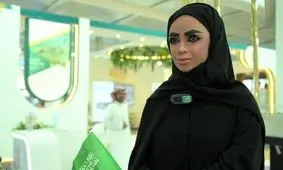 ربات محجبه بازدیدکنندگان از نمایشگاه را شگفت زده کرد/ ویدئو