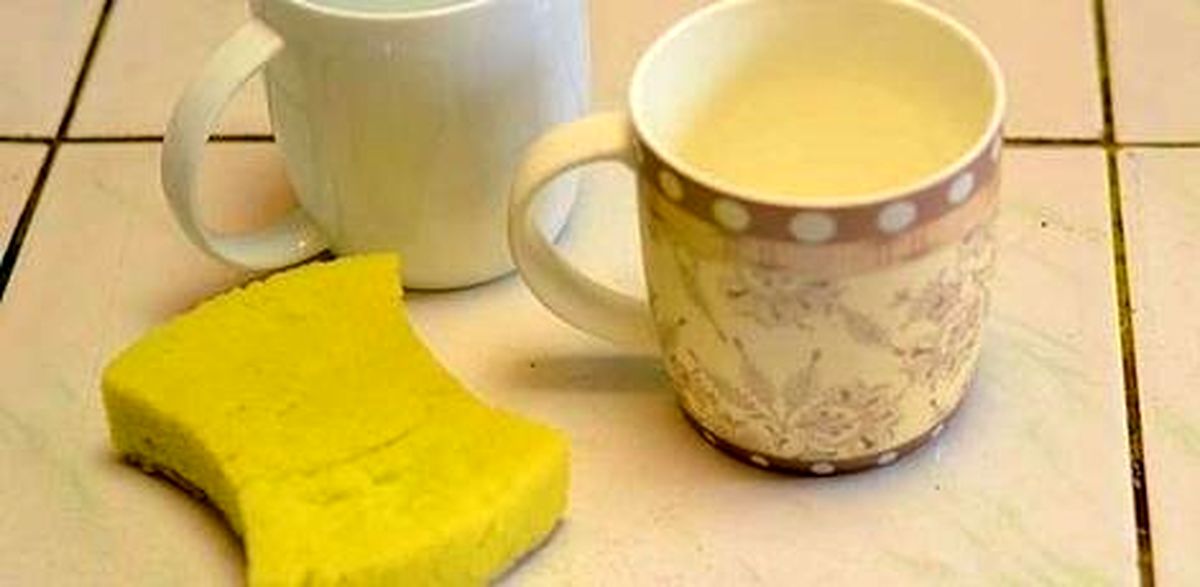 ۵ ترفند برای از بین بردن زردی استکانها