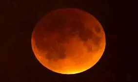 هم اکنون، ماه گرفتگی در بسیاری از نقاط جهان