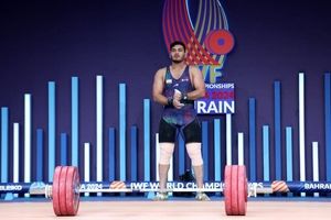 علیرضا نصیری قهرمان وزنه‌برداری جوانان جهان شد/ قلی زاده نایب قهرمان

