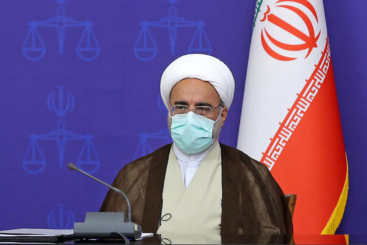 برخورد قاطع با فساد منافاتی با رعایت حقوق متهمان ندارد