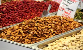 ۹ باور رایج اما غلط درباره مواد غذایی که باید فراموش شان کنید