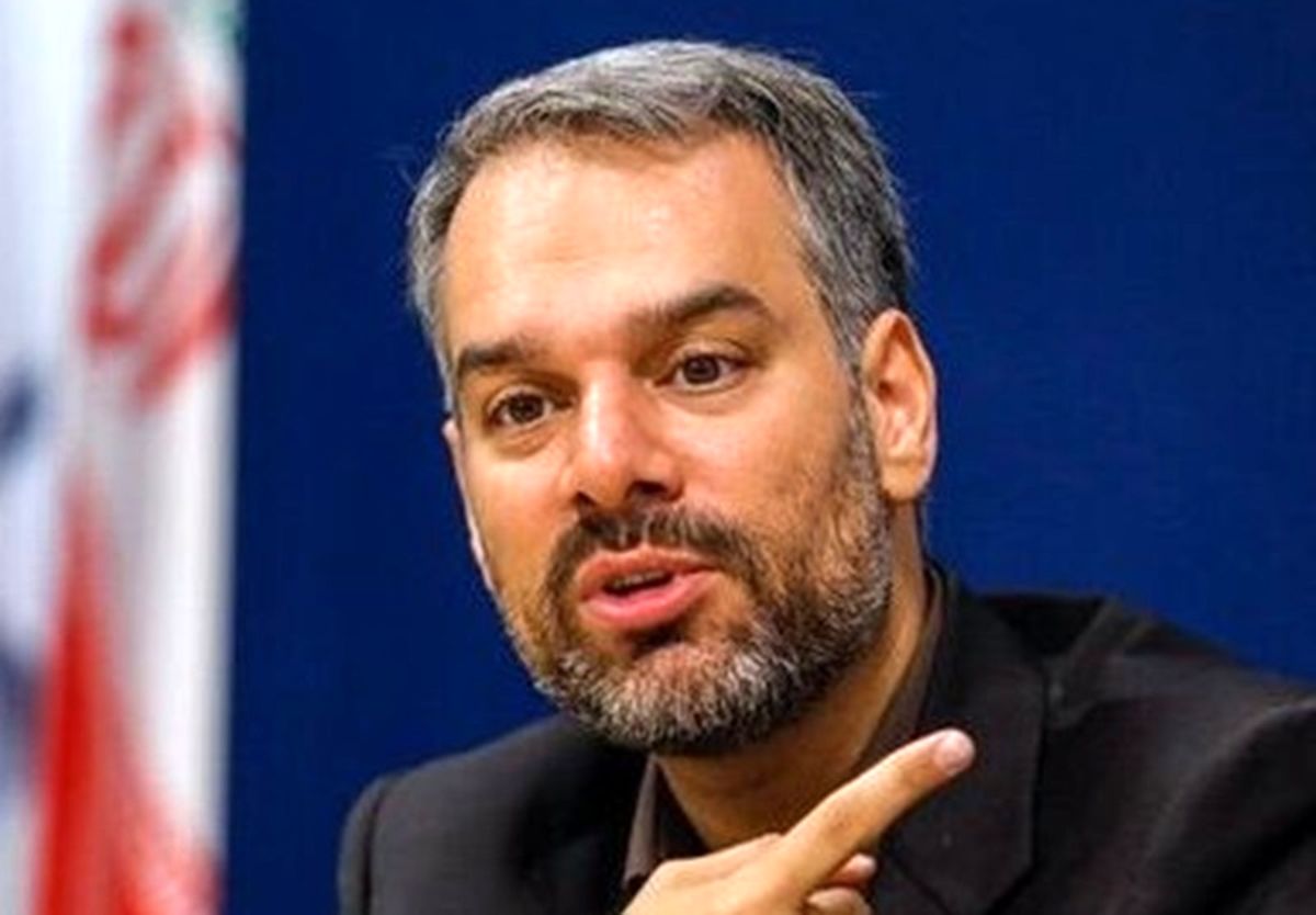 آقای صدیقی! آیا درست است که عضو فقهای جبهه پایداری هستید؟ آیا ارتباطی بین منابع مالی عظیم این جبهه و فساد اتفاق افتاده وجود دارد؟