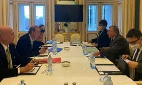 سخنگوی وزارت خارجه امریکا در واکنش به درخواست تضمین روسیه: تحریم‌های جدید روسیه ربطی به برجام ندارد / دیپلمات ارشد غربی: درخواست مسکو می‌تواند «مشکلی جدی» برای مذاکرات وین ایجاد کند