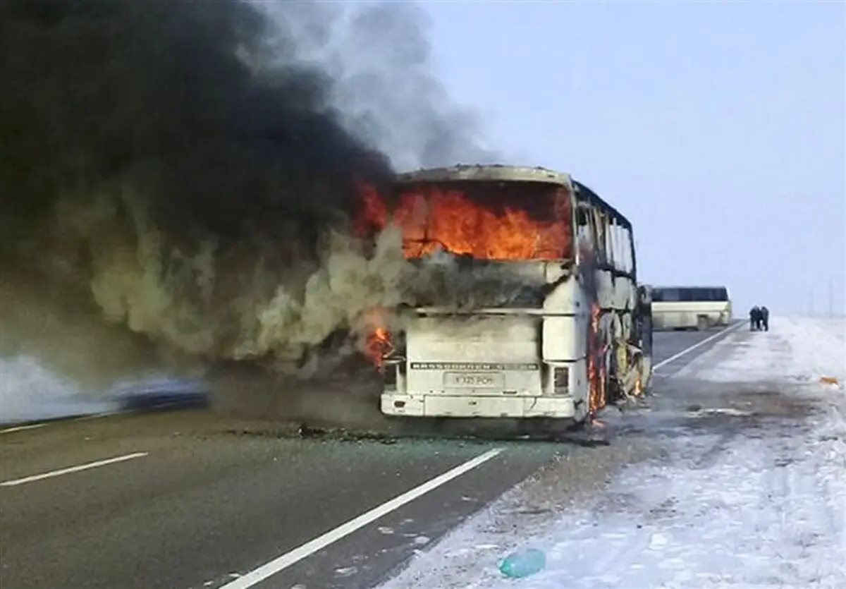 آتش‌سوزی مرگبار در اتوبوس کارگران