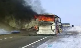 آتش‌سوزی مرگبار در اتوبوس کارگران