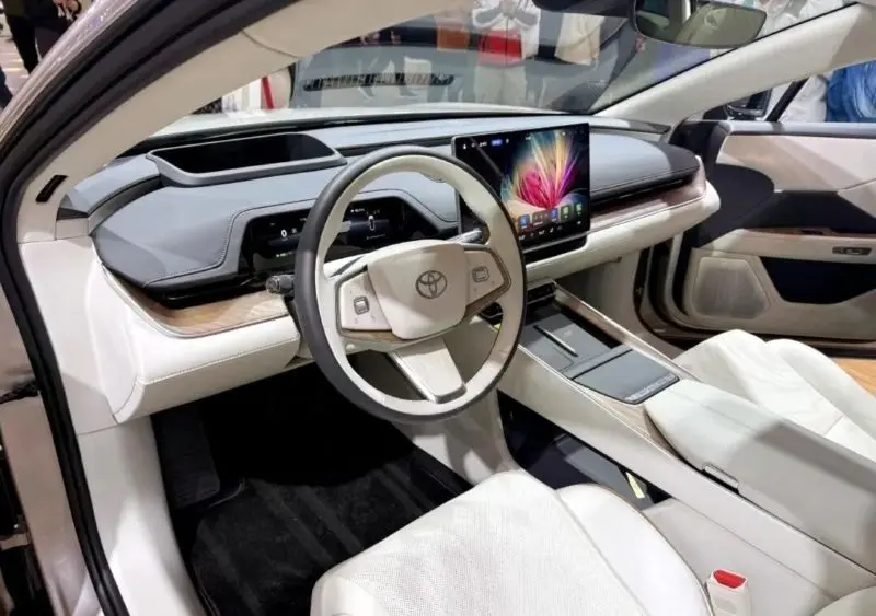 تویوتا bZ7 مدل 2026 رونمایی شد 