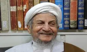 اعتراض فرزند آیت الله صانعی به ۱۰ بار «هتک حرمت بقعه» پدرش با وجود دوربین فعال/ عکس
