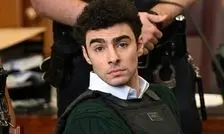 ابروهای پرپشت مانجیونه او را لو داد! 

