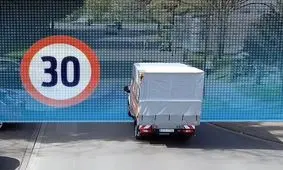 کاهش خودکار سرعت خودرو با یک فناوری جدید

