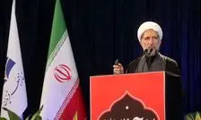 امام جمعه قزوین: از اختلاط غیرضروری زن و مرد در اماکن عمومی مانند ادارات باید پرهیز کرد/ عفت تنها در پوشش نیست، بلکه در نحوه گفتار، رفتار و مراودات اجتماعی نیز باید این موضوع رعایت شود