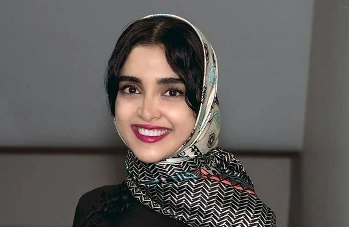 الهه حصاری در قاب نقاشی؛ چهره متفاوت بازیگر جوان در یک اثر هنری