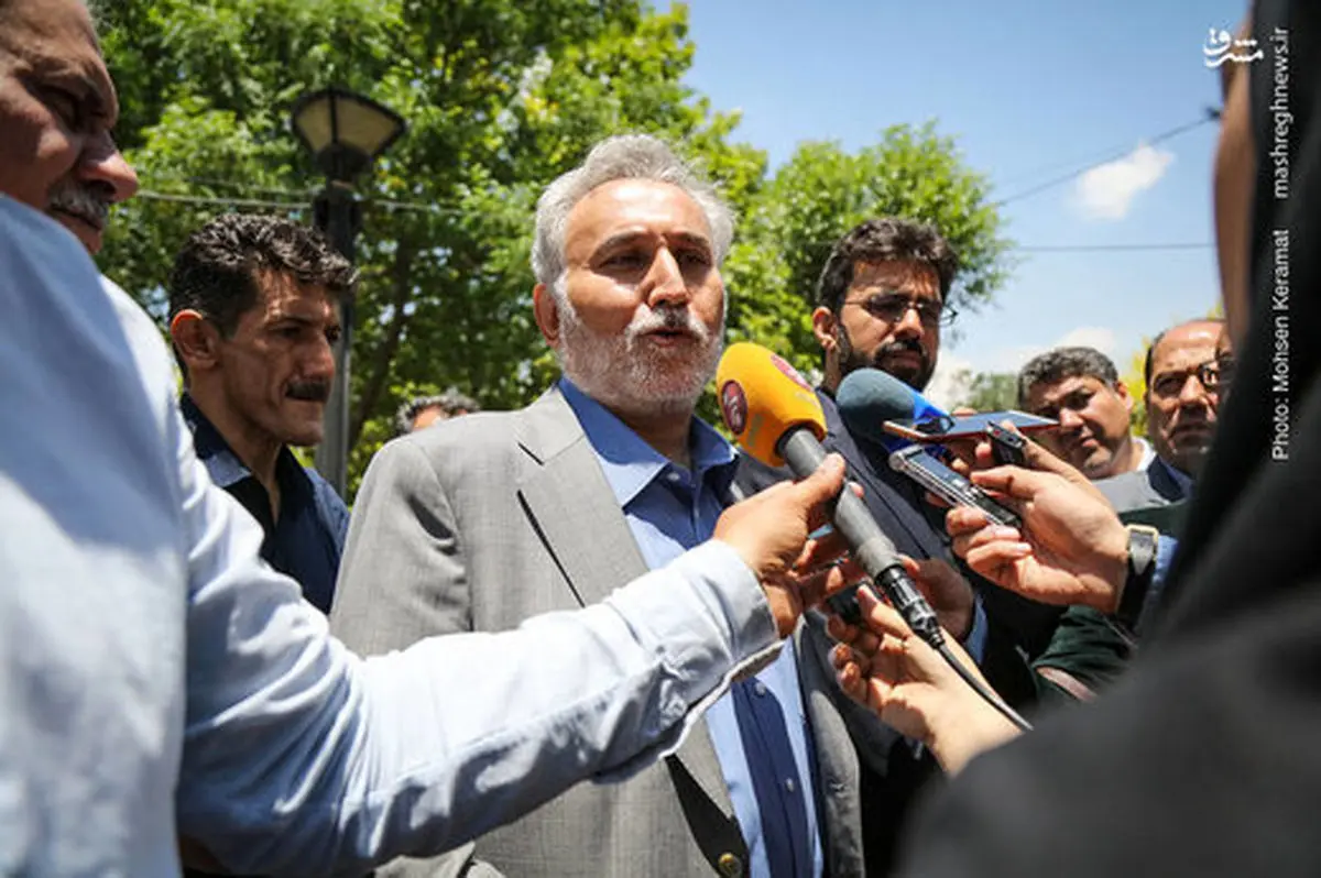 اگر در انتخابات ۸۸ تقلب شده، پس چرا برادر شما باز هم از مردم برای شرکت در انتخابات دعوت می‌کند؟