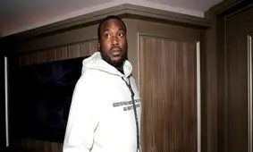 خواننده سرشناس آمریکایی را به هتل راه ندادند