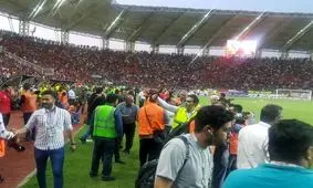 ۲۲ مصدوم در مسابقه فوتبال پرسپولیس و داماش