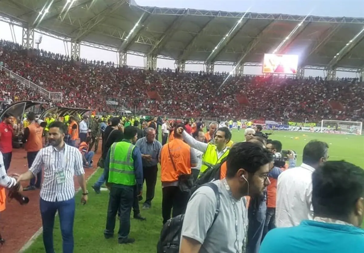 ۲۲ مصدوم در مسابقه فوتبال پرسپولیس و داماش