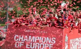 استقبال فوق‌العاده هواداران لیورپول از اتوبوس بازیکنان(ویدئو)