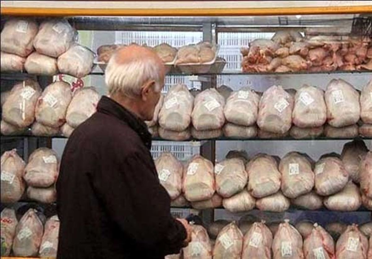 ثبات نرخ مرغ در بازار/قیمت هر کیلو مرغ به ۱۱ هزار و ۹۰۰ تومان رسید