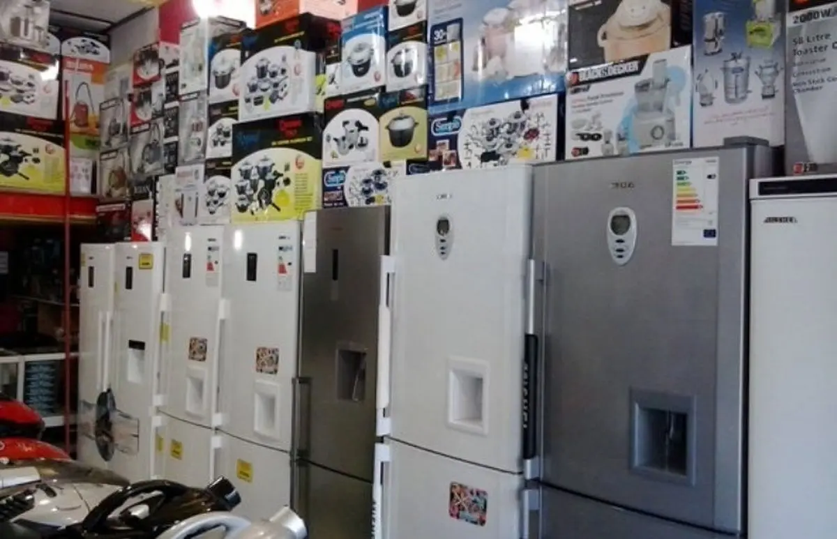 کشف وسایل خانگی قاچاق و توقیف ۱۲ وانت بار در امین حضور