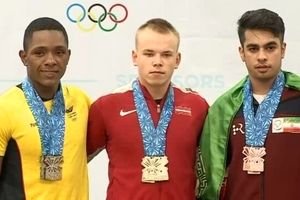 اولین مدال ایران در وزنه‌برداری جوانان جهان/ سلطانی برنز گرفت