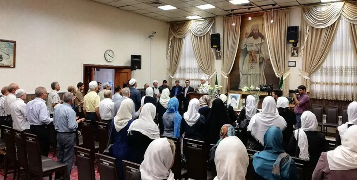 زرتشتیان تهران یاد و خاطره امام خمینی(ره) را گرامی داشتند