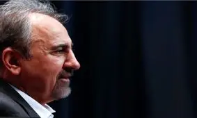 میترا استاد در یکسال، 11 سیم کارت و موبایل نجفی را شکسته بود