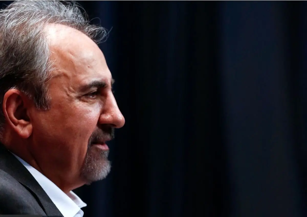 میترا استاد در یکسال، 11 سیم کارت و موبایل نجفی را شکسته بود