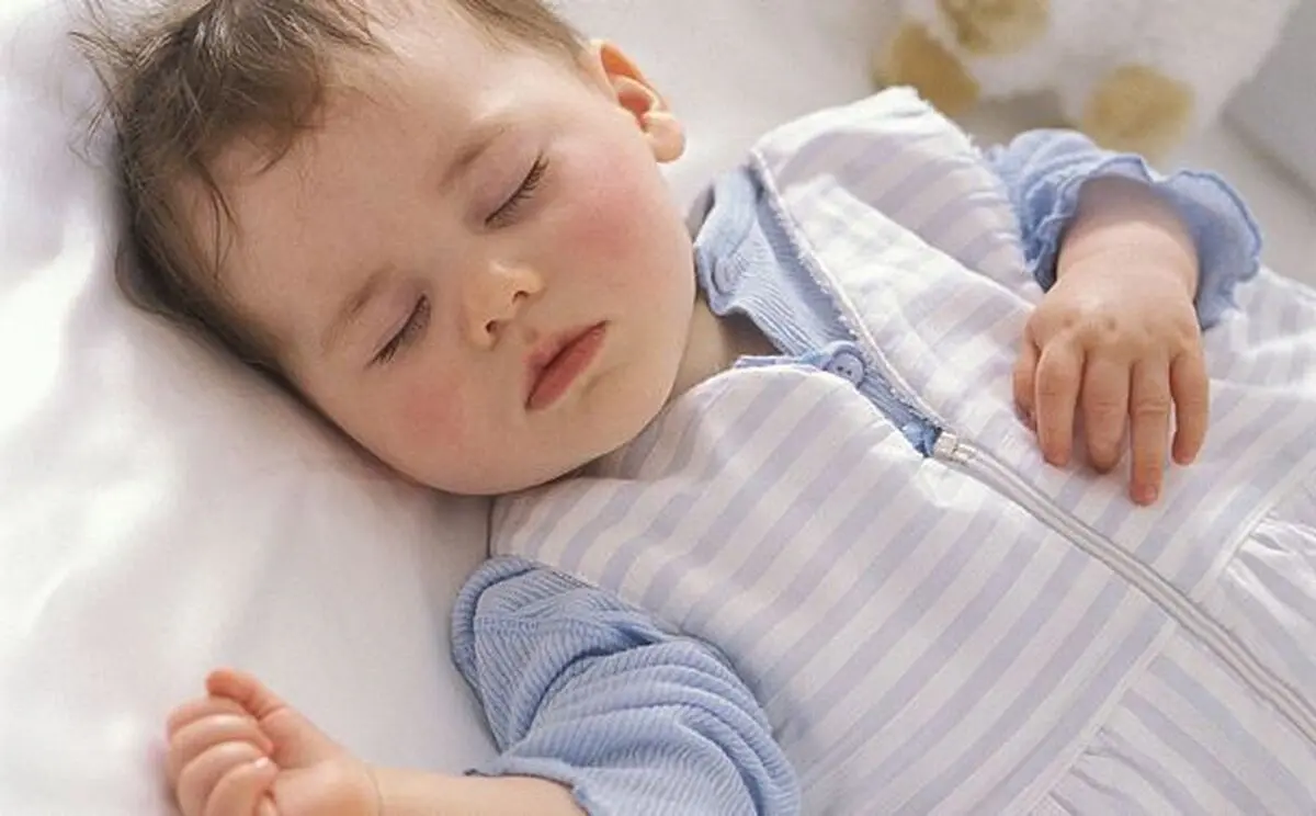 برای داشتن پوستی شفاف و شاداب این ۸ راهکار را آویزه گوشتان کنید