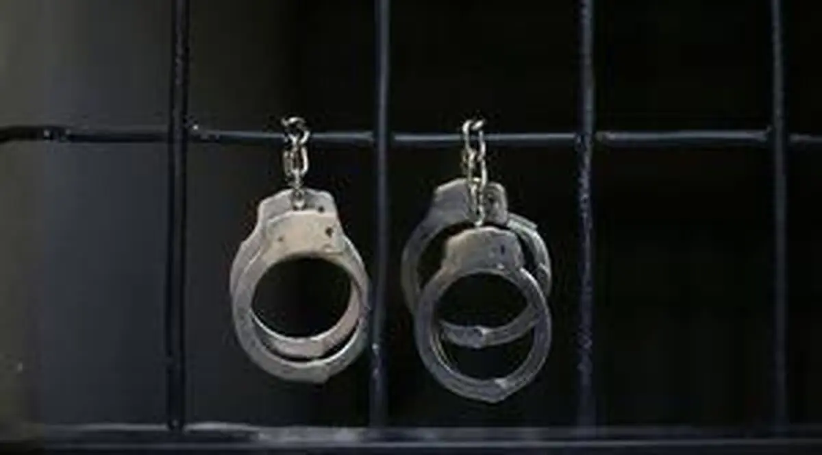 دستگیری دندانپزشک قلابی به همراه همسرش