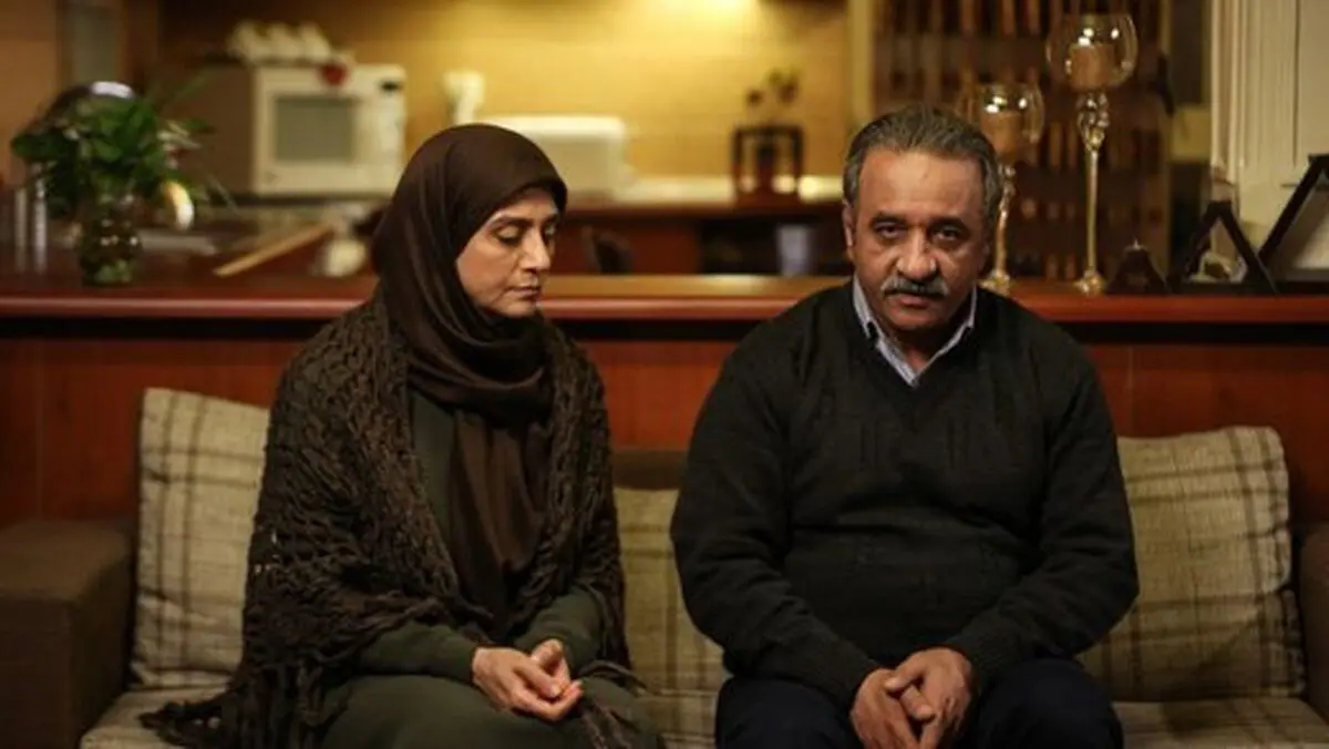 عکس یادگاری خانواده صبوری پشت صحنه سریال«دلدار»