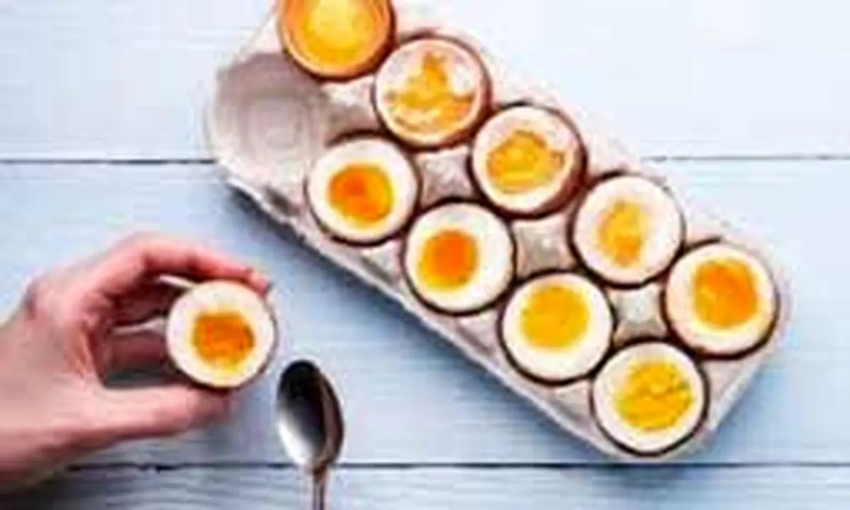 خوردن ۵۰تخم مرغ در کمتر از ۷دقیقه!