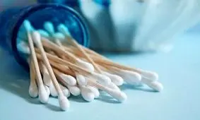 ممنوعیت استفاده از گوش پاک کن در انگلیس