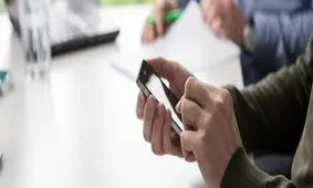 بیماری‌های موبایلی را بشناسید / وقتی «سر» ۲۵ کیلوگرم می‌شود