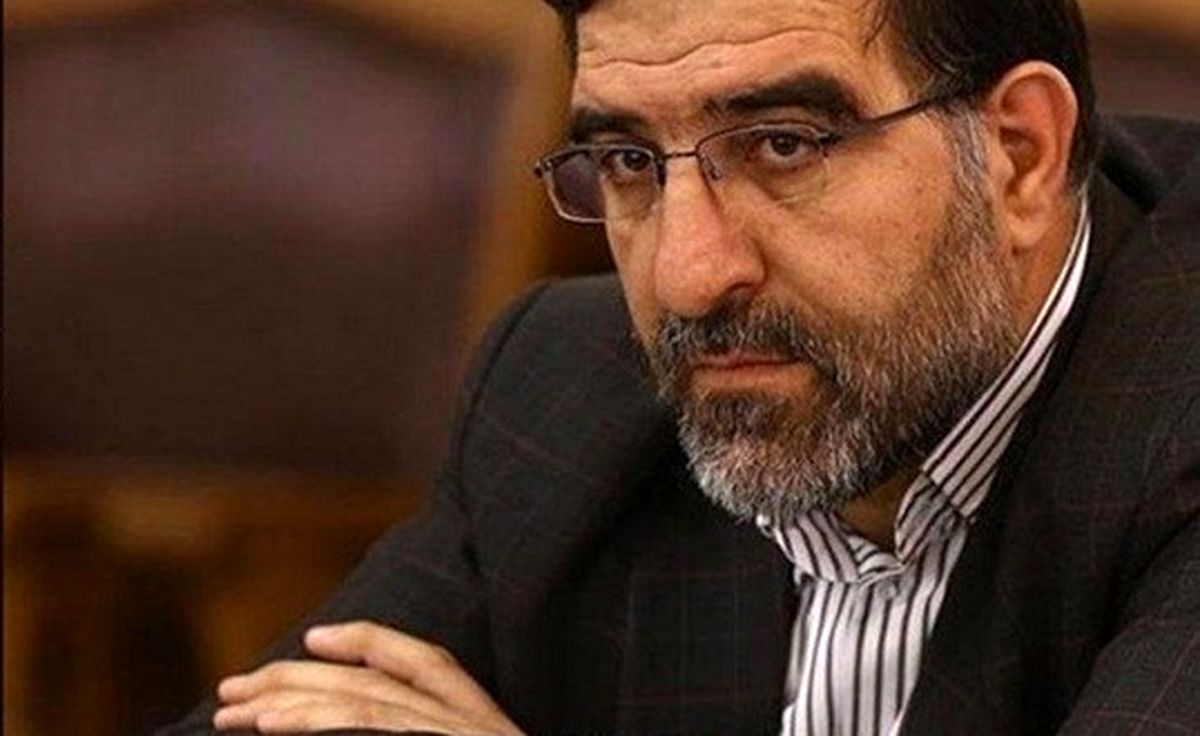 کنایه طنزآمیز یک نماینده به استعفای بطحایی/ همکاران مراقب صندلیهای سبز باشید