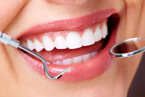 از بین بردن پلاک دندان با ۱۵ روش ساده و کاربردی