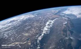 تماشای زمین از فضا‎+ عکس