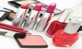 ۵۰ درصد بازار آرایشی و بهداشتی کشور قاچاق و تقلبی است