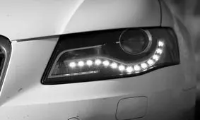 دلیل استفاده از چراغ های روشنایی خودرو در روز چیست؟