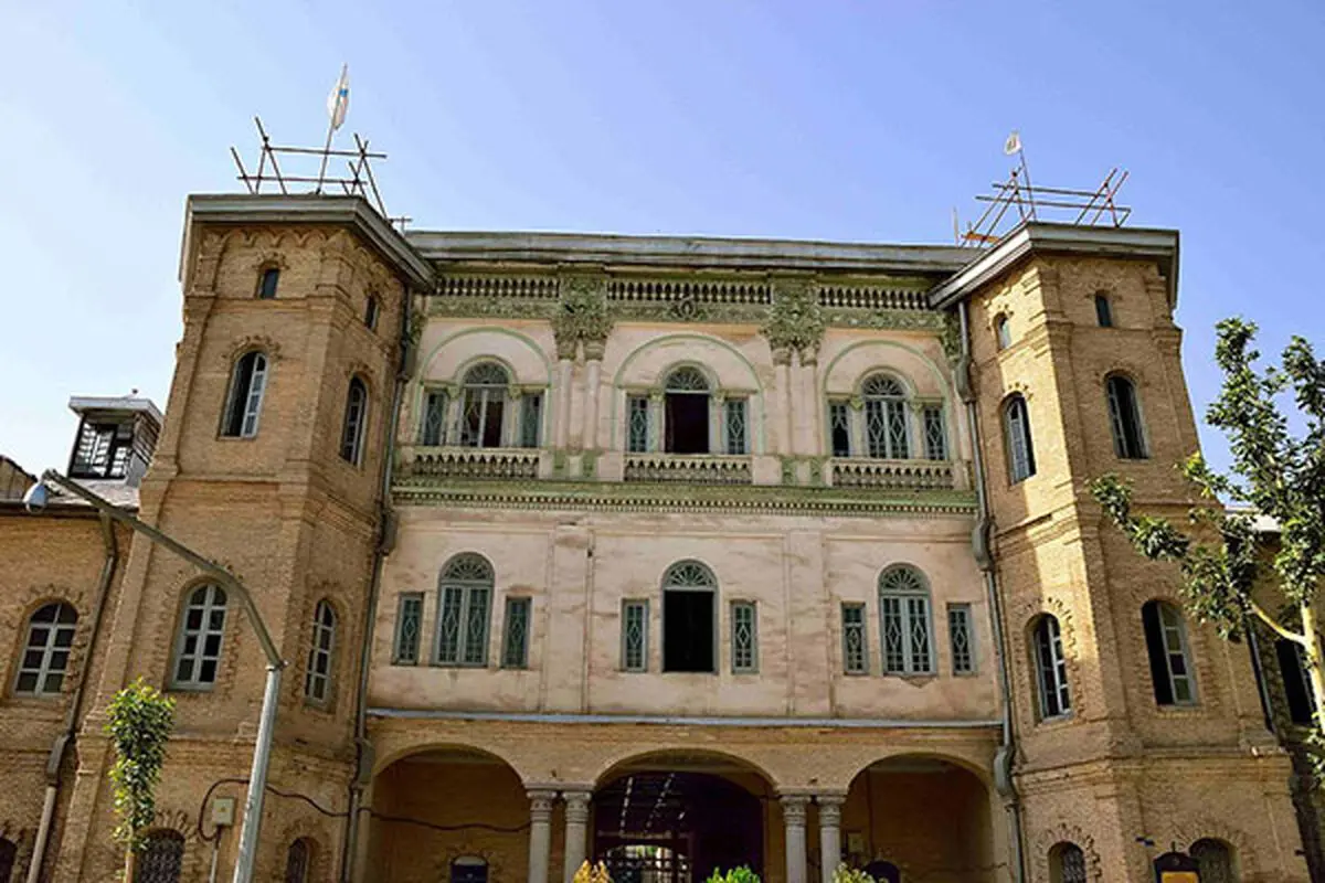 میدان مشق؛ میدان شگفتی‌ها و اولین‌ها