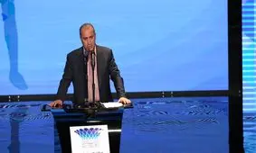 سؤال تاج از خبرنگاران در مورد قیمت دلار/ معرفی ساختمانی شبیه به تجهیزات منچستر و رئال