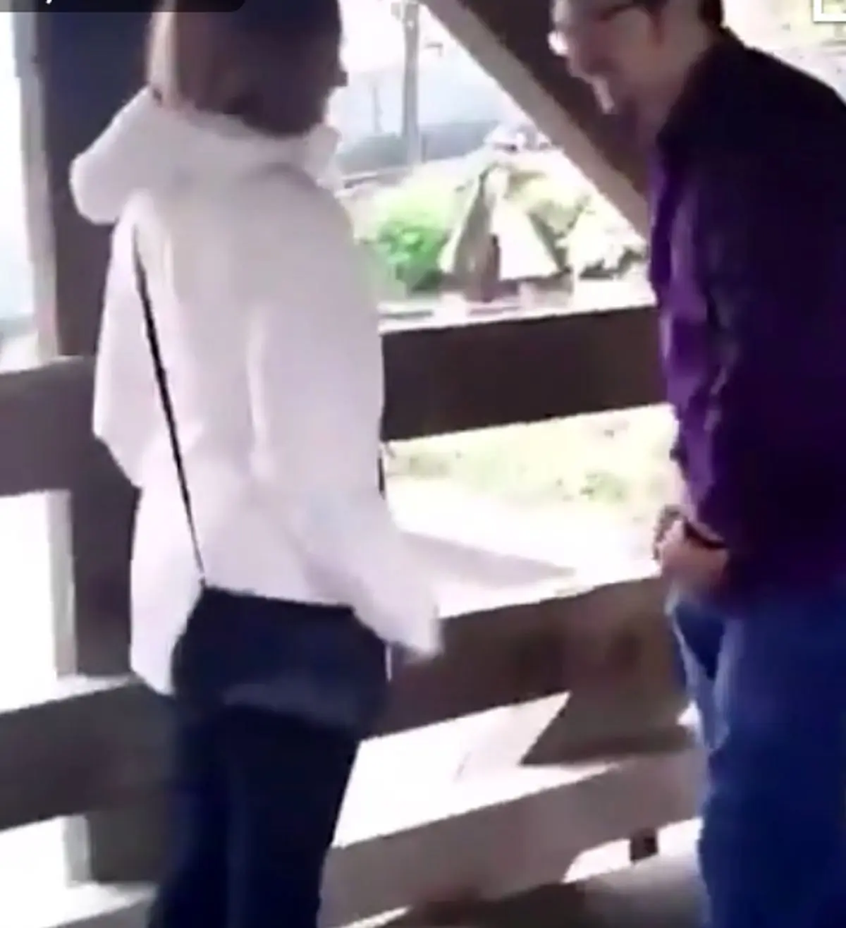 داماد دست و پا چلفتی