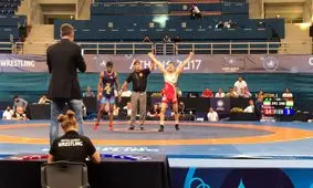 فن مشک سقا توسط نوجوان کشتی‌گیر ایرانی