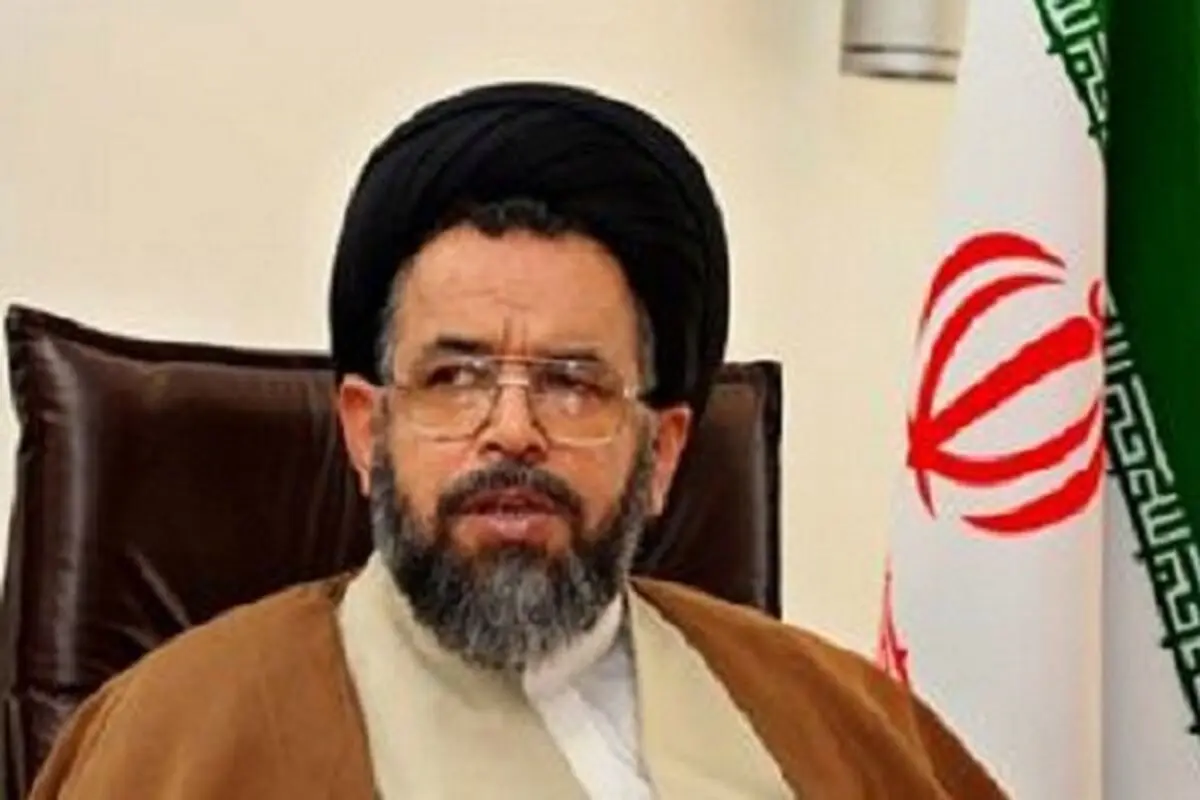 هرگاه دشمن در میان مازمزمه‌های اختلاف وچند دستگی بشنود طمع می‌کند
