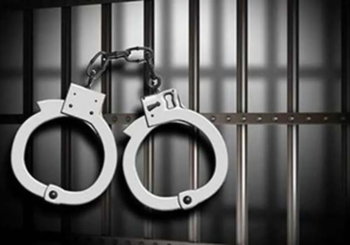 برداشت غیرمجاز میوه فروش از حساب بانکی مشتریانش