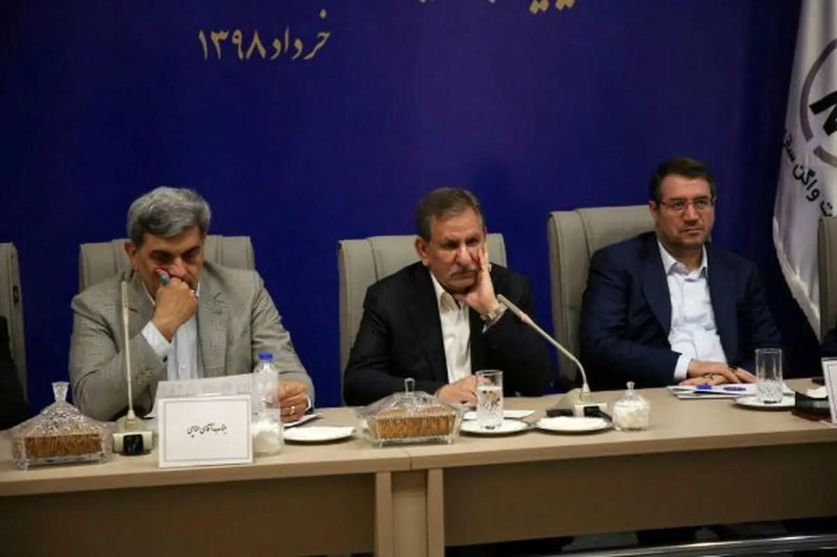 وزارت صمت برنامه کاملی برای رونق تولید ارائه داده است / وزارت صنعت الان میدان دار اصلی است