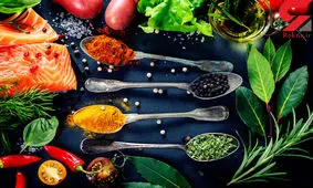 خواص دارویی آویشن؛ از درمان کم خونی تا معده درد