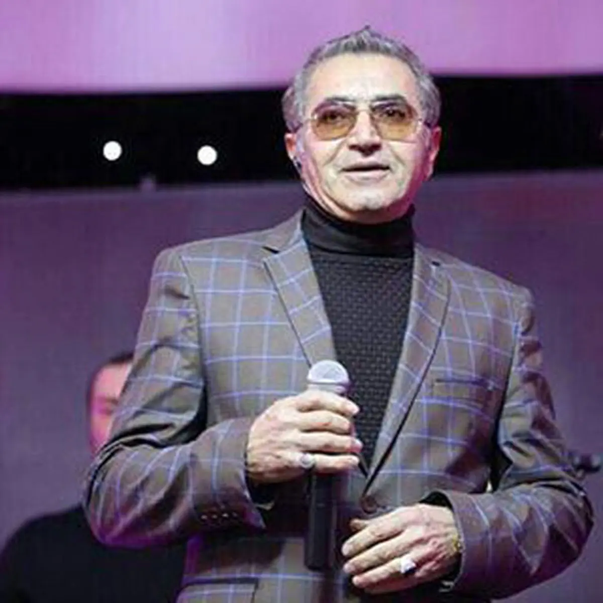 پرداخت ۱۰۰ میلیون تومان برای یک تیتراژ!