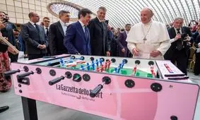 انتقاد پاپ فرانسیس از پرداخت‌های کلان به فوتبالیست‌ها