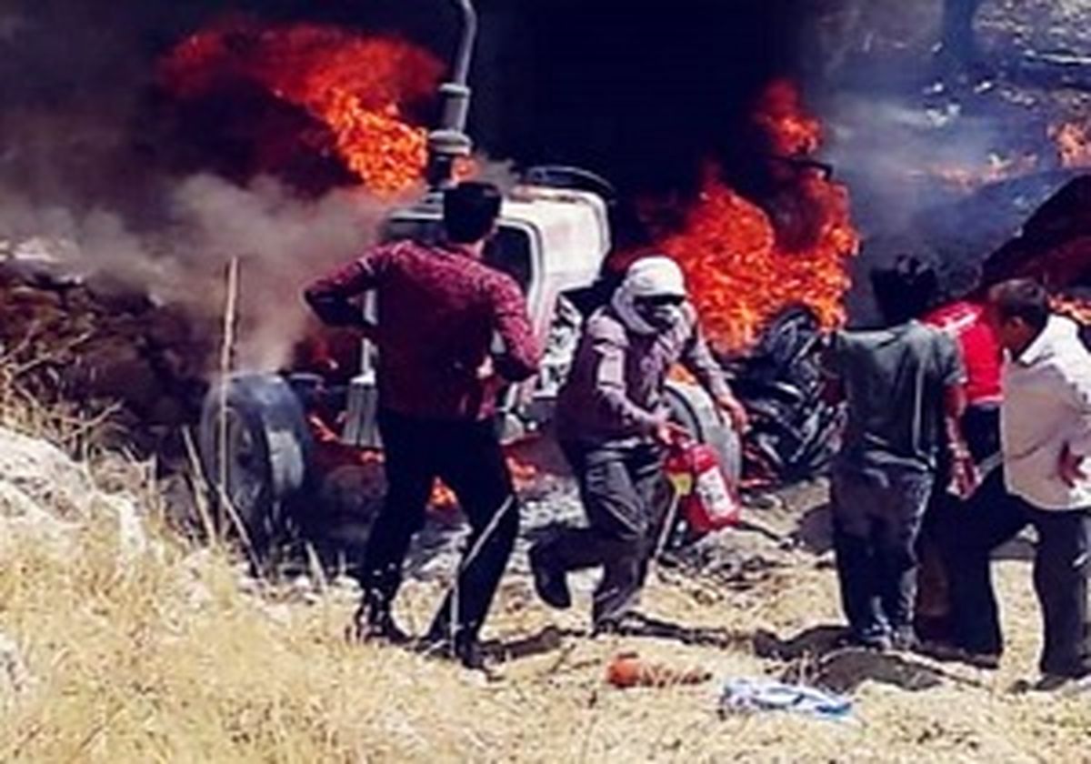 آتش گرفتن تراکتور در روستای قیام + فیلم