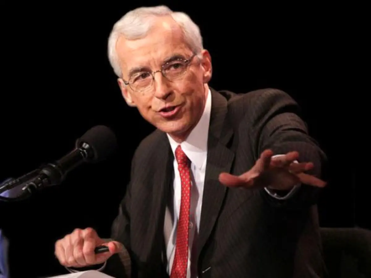 ایران به وقت مناسب می‌تواند ضرباتی به آمریکا بزند/ هزینه جنگ آمریکا با ایران به مراتب بیشتر از جنگ با عراق است